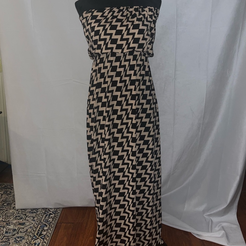 Strapless Patterned Maxi Dress
